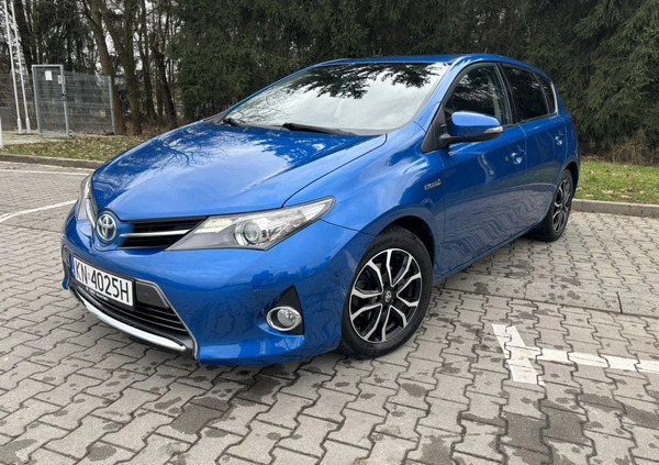 Toyota Auris cena 49900 przebieg: 161841, rok produkcji 2013 z Września małe 352